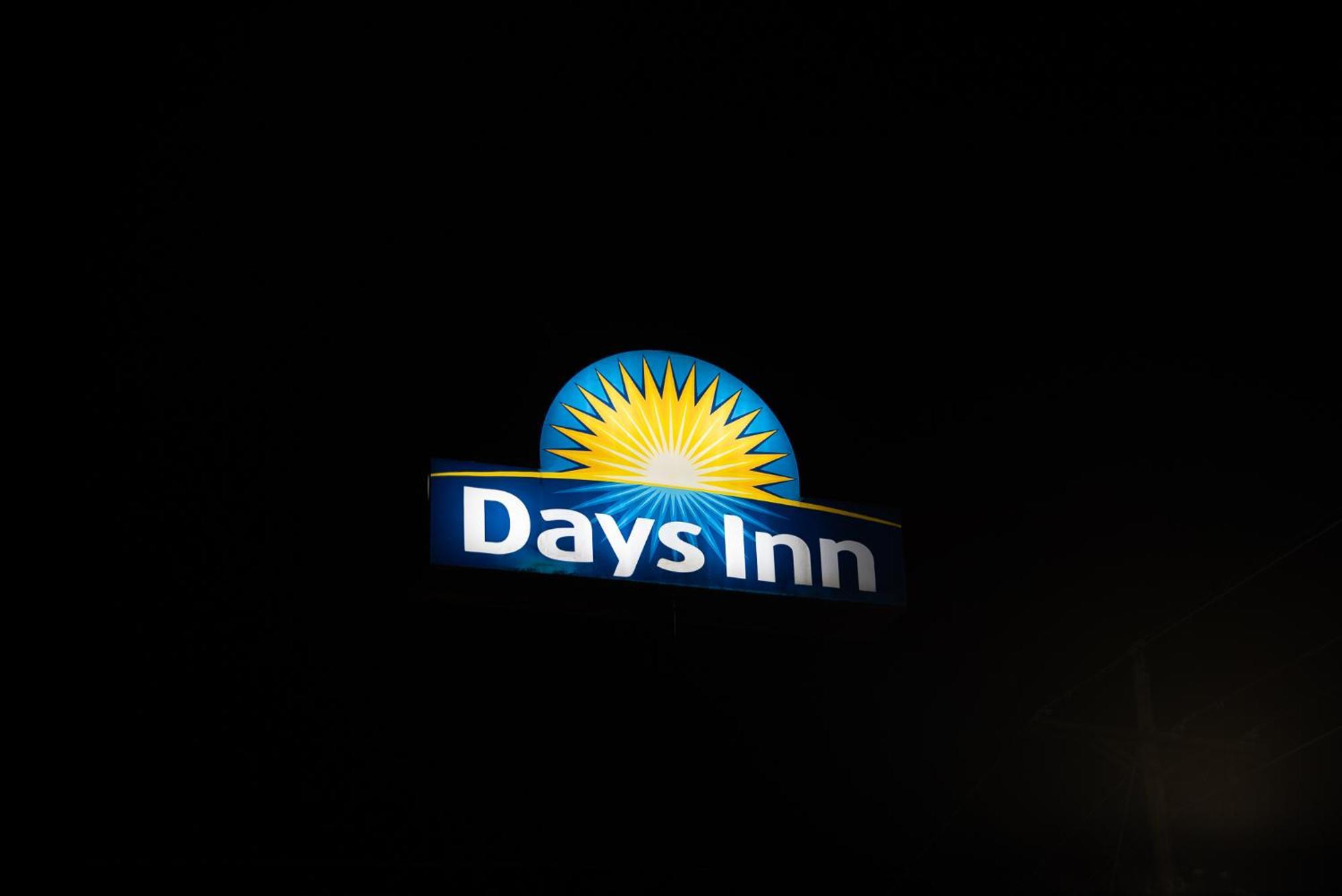 Days By Wyndham 2*