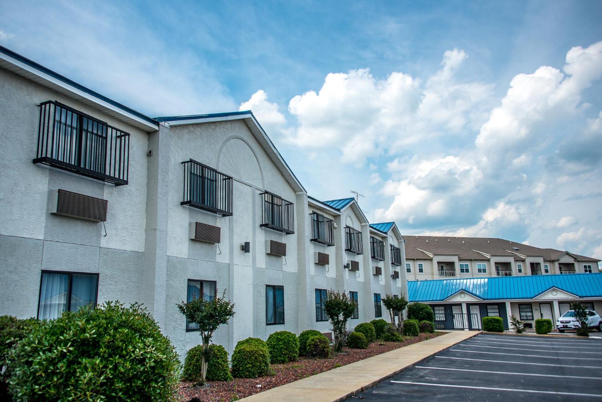Days By Wyndham Hotel 2*